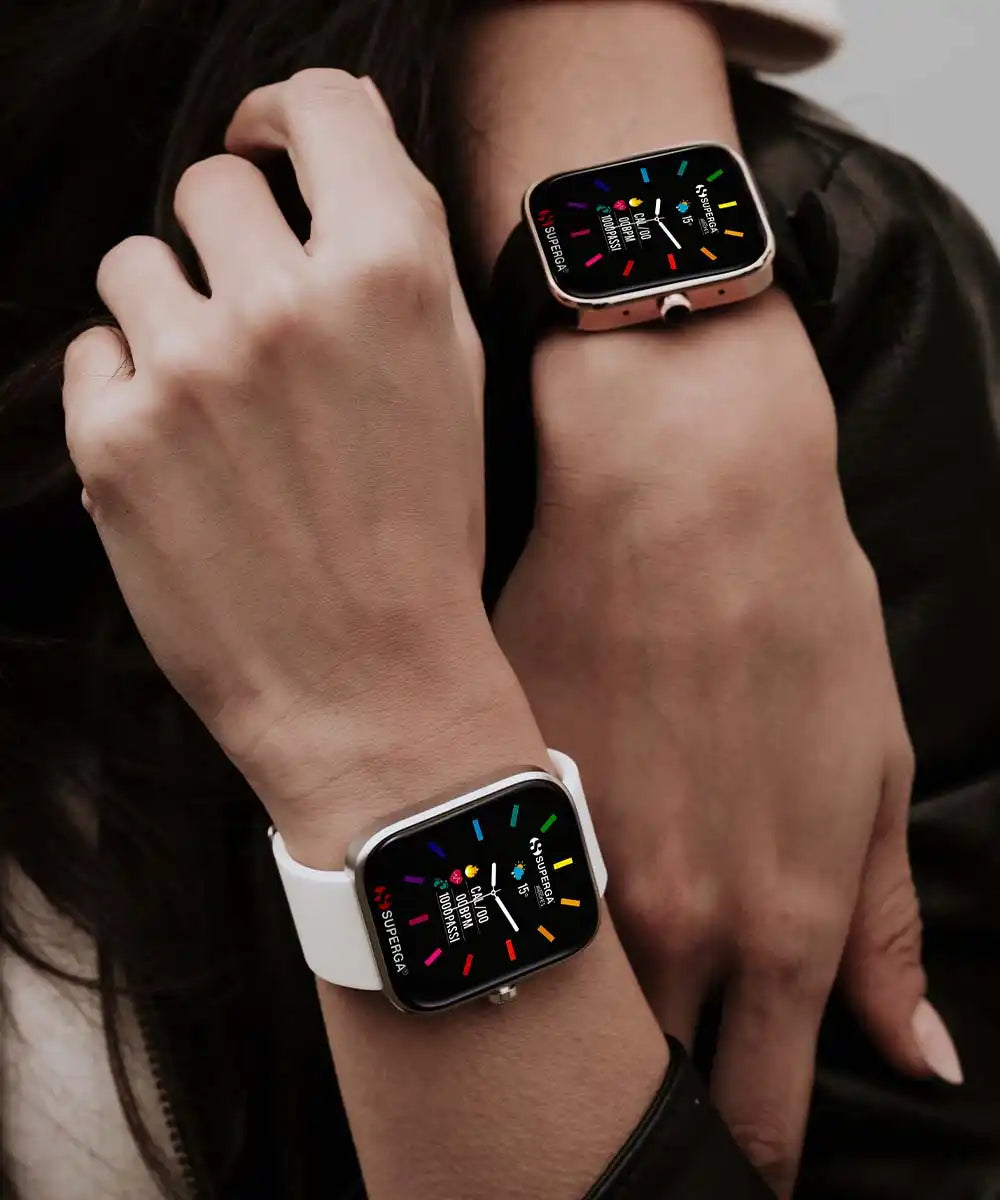Due smartwatch ai polsi.
